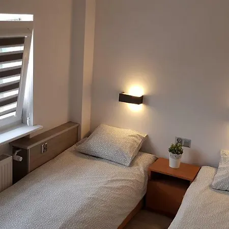 ホームステイ Oliwka ウストカ